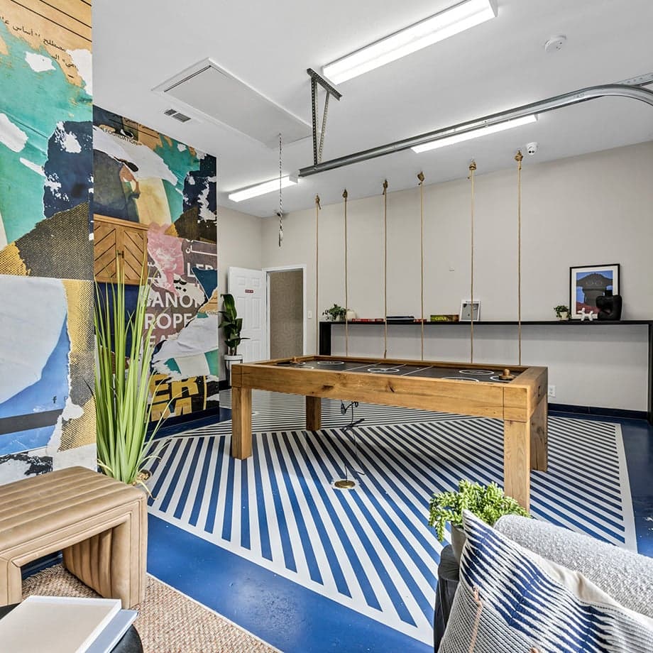 The-Oliver-Game-Room-&-Social-17